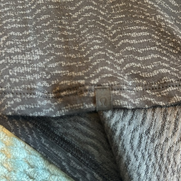 Lululemon Train to be Short Sleeve Shirt - Picture 3 of 3